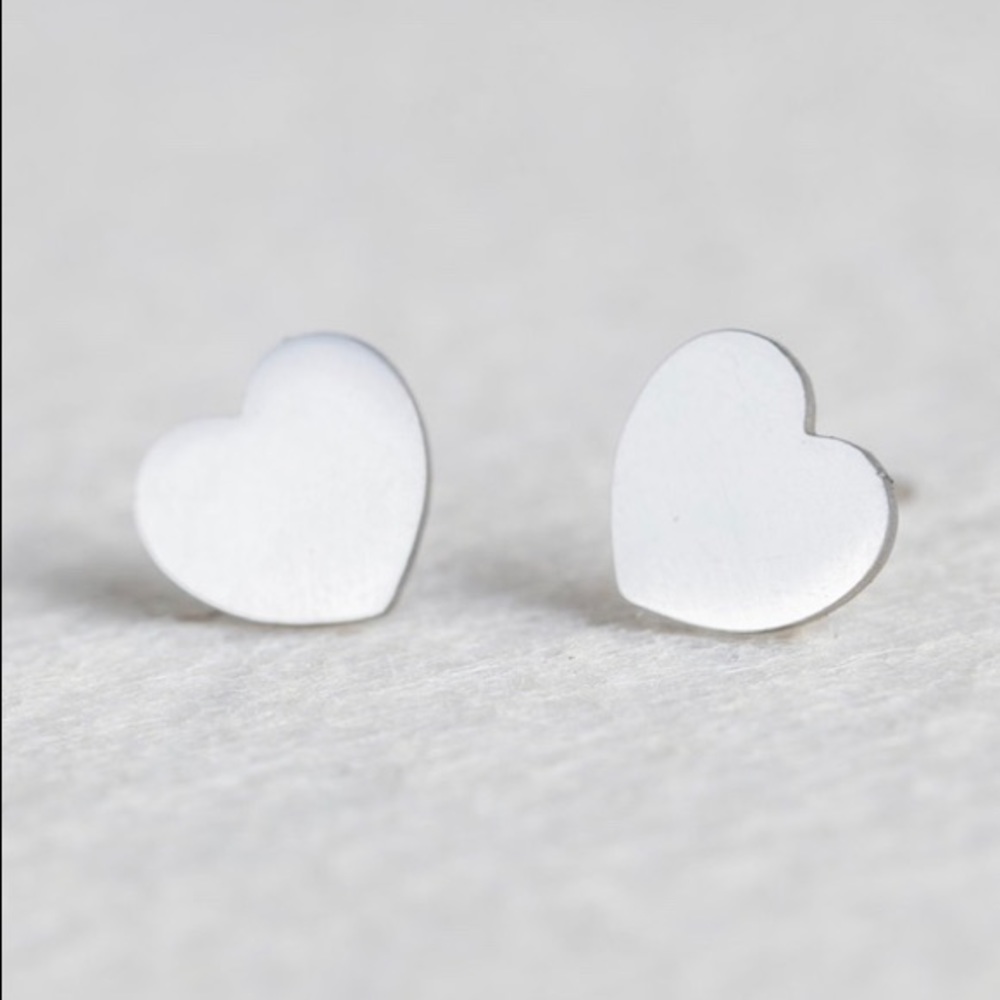 New stainless steel minimalist heart earrings